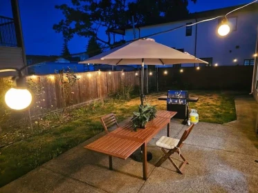 Basement Recreation Room Photo of 6194 175a Street, Surrey, BC