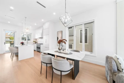 529 W 61st Avenue, Vancouver, BC, Vancouver — Half Duplex for sale