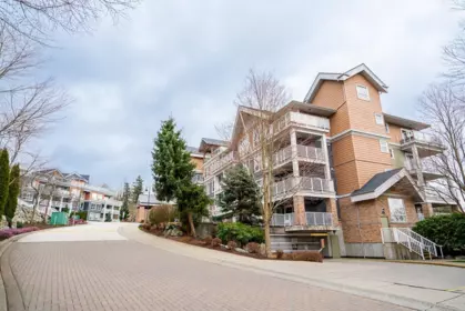 311 6460 194 Street, Surrey, BC, Surrey — Apartment/Condo for sale