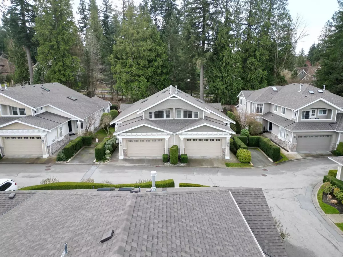 Living Room Photo of 33 3500 144 Street, Surrey, BC