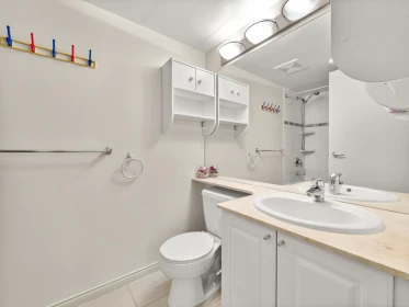Primary Bathroom Photo of 905 8100 Saba Road, Richmond, BC