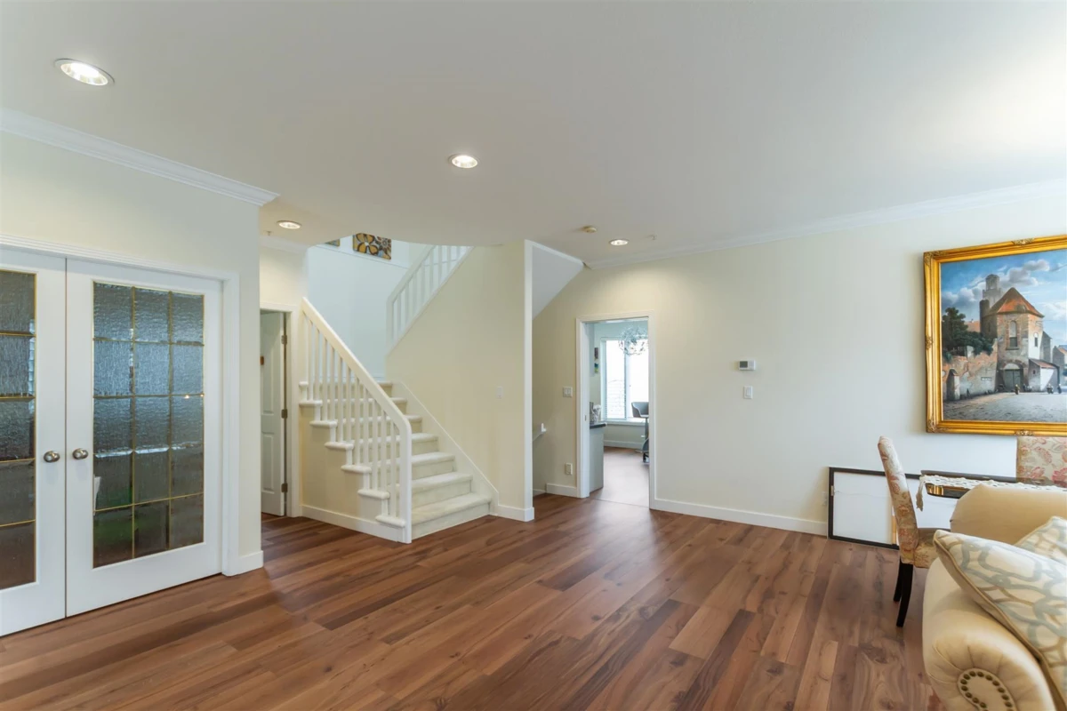Dining Area Photo of 55 Dieppe Place, Vancouver, BC