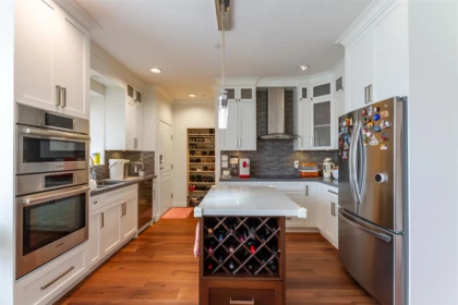 Breakfast Nook Photo of 55 Dieppe Place, Vancouver, BC