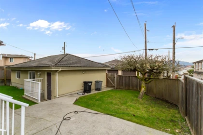 Laundry Room Photo of 55 Dieppe Place, Vancouver, BC