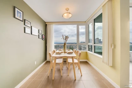 Breakfast Nook Photo of 1320 4825 Hazel Street, Burnaby, BC