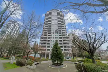 1320 4825 Hazel Street, Burnaby, BC, Oaklands — 2 bed apartment/condo for sale