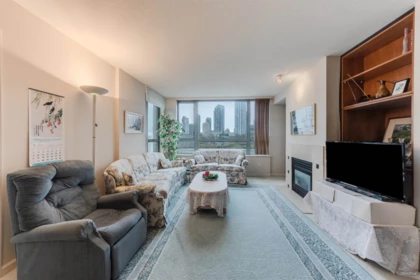801 4888 Hazel Street, Burnaby, BC, Burnaby — Apartment/Condo for sale
