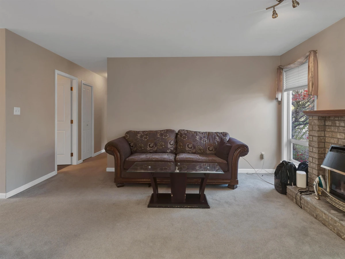 Family Room Photo of 32337 Nakusp Drive, Abbotsford, BC