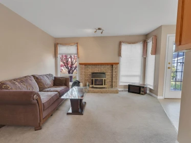 Kitchen Photo of 32337 Nakusp Drive, Abbotsford, BC