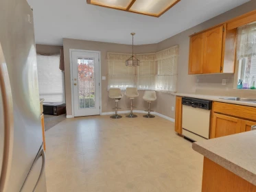 Pantry Photo of 32337 Nakusp Drive, Abbotsford, BC