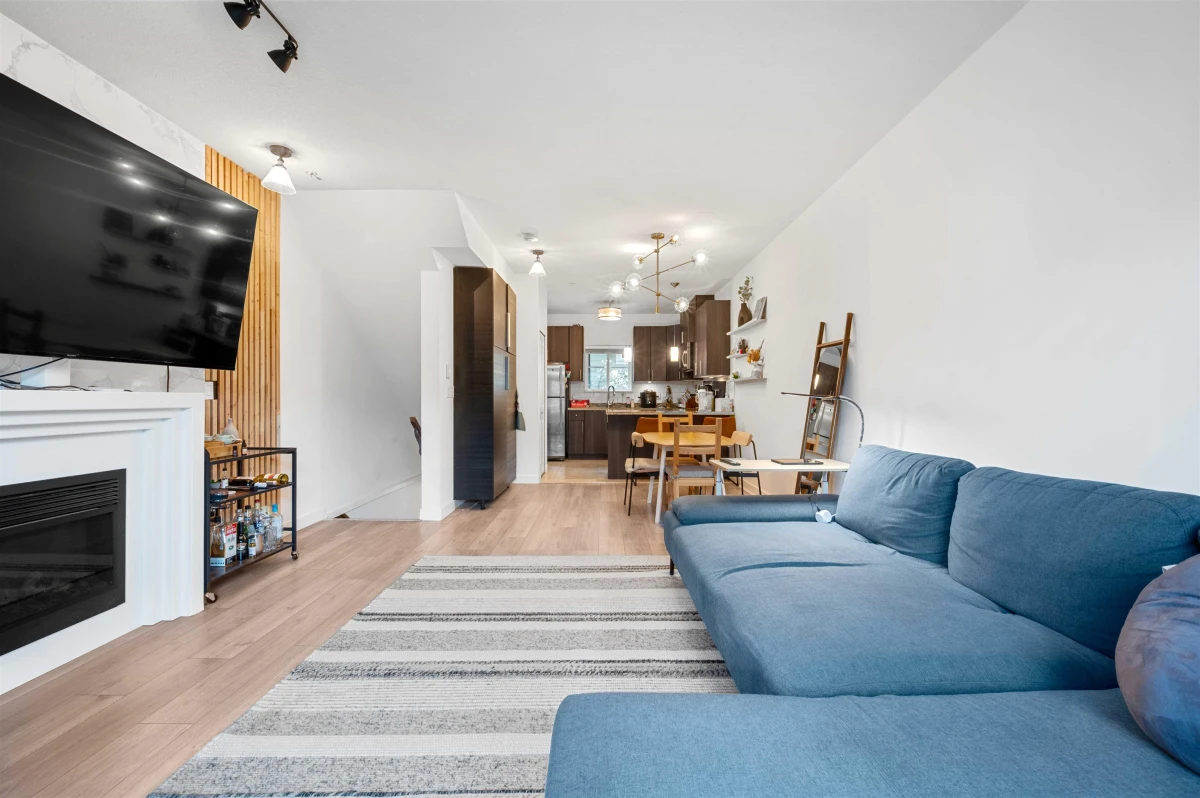Dining Area Photo of 225 3888 Norfolk Street, Burnaby, BC