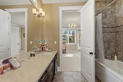 Garage Interior Photo of 12576 26a Avenue, Surrey, BC
