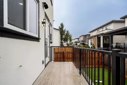 Backyard Photo of 101 16649 18a Avenue, Surrey, BC