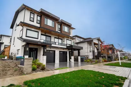 Hot Tub / Spa Photo of 101 16649 18a Avenue, Surrey, BC