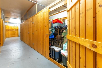 Hallway Photo of 505 388 Drake Street, Vancouver, BC