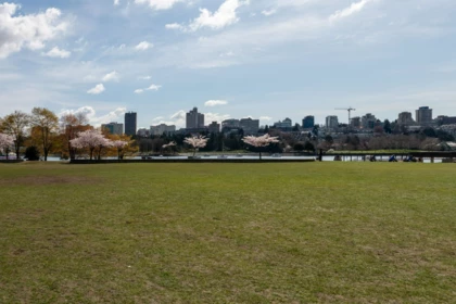Neighborhood Park Photo Near 505 388 Drake Street, Vancouver, BC