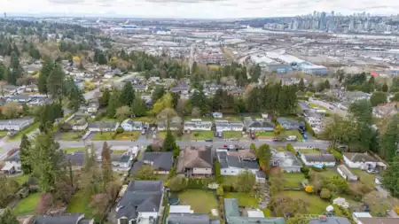 Hot Tub / Spa Photo of 10346 126 Street, Surrey, BC