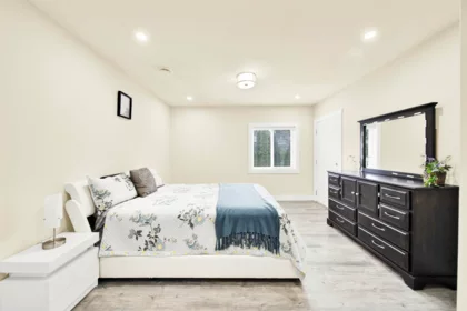 Mudroom Photo of 10346 126 Street, Surrey, BC