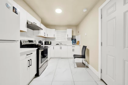 Primary Bathroom Photo of 10346 126 Street, Surrey, BC
