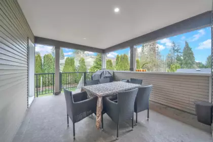 Staircase Photo of 10346 126 Street, Surrey, BC