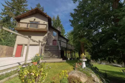8096 Westwood Road, Halfmoon Bay, BC, Halfmoon Bay — Single Family Residence for sale