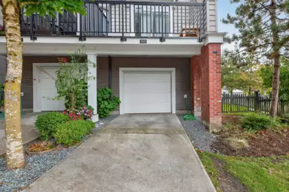 Laundry Room Photo of 163 14833 61 Avenue, Surrey, BC