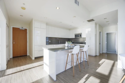 Kitchen Island Photo of 4203 4880 Bennett Street, Burnaby, BC