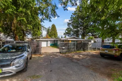 22041 Dewdney Trunk Road, Maple Ridge, BC, Maple Ridge — Single Family Residence for sale