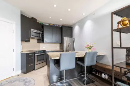 404 2970 King George Boulevard, Surrey, BC, Surrey — Apartment/Condo for sale