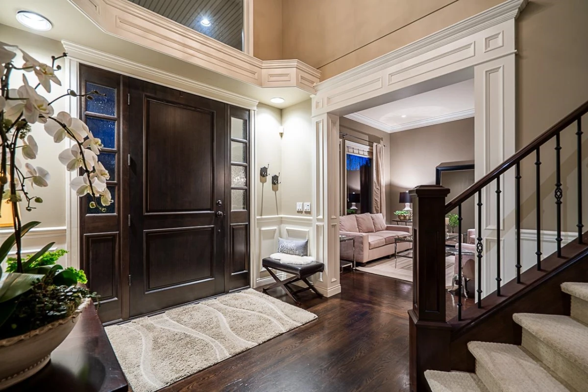 Living Room Photo of 16455 89 Avenue, Surrey, BC