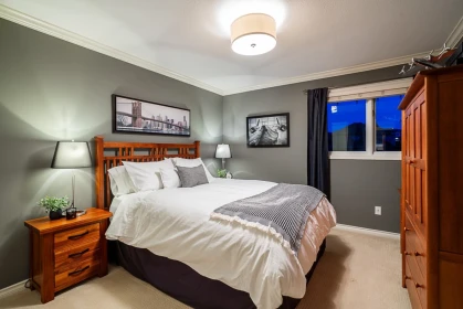 Hallway Photo of 16455 89 Avenue, Surrey, BC