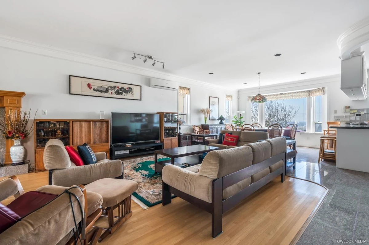 Living Room Photo of 2154 Burquitlam Drive, Vancouver, BC