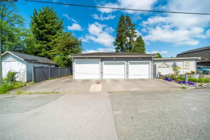 Fitness Center Photo Near 1312 Tenth Avenue, New Westminster, BC