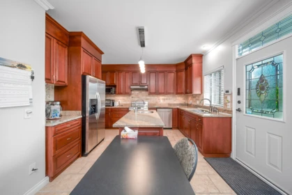 Kitchen Island Photo of 1312 Tenth Avenue, New Westminster, BC