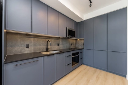 Kitchen Island Photo of 614 3075 Murray Street, Port Moody, BC