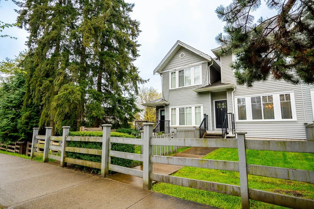 Living Room Photo of 6 13864 Hyland Road, Surrey, BC
