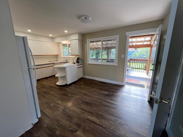 Family Room Photo of 648 Willow Street, Hope, BC
