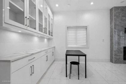 Kitchen Photo of 1052 E 50th Avenue, Vancouver, BC