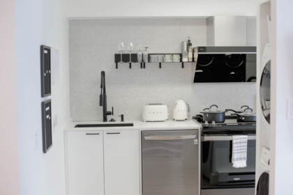 Breakfast Nook Photo of 805 1166 Melville Street, Vancouver, BC