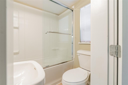Guest Bathroom Photo of 636 Gauthier Avenue, Coquitlam, BC