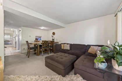 Breakfast Nook Photo of 2750 Kingsford Avenue, Burnaby, BC
