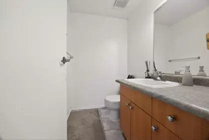 Guest Bathroom Photo of 2750 Kingsford Avenue, Burnaby, BC