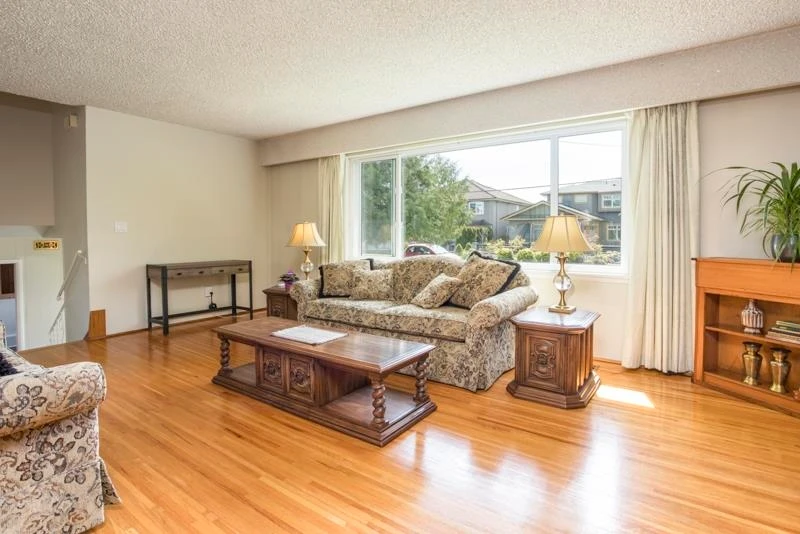 Dining Area Photo of 3511 Newmore Avenue, Richmond, BC