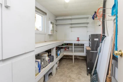 Hallway Photo of 3511 Newmore Avenue, Richmond, BC
