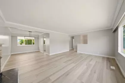 Breakfast Nook Photo of 3561 York Street, Port Coquitlam, BC