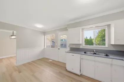 Powder Room Photo of 3561 York Street, Port Coquitlam, BC