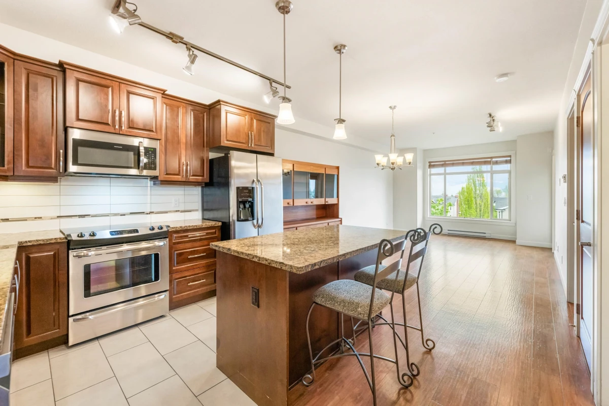 Dining Area Photo of 466 8328 207a Street, Langley, BC