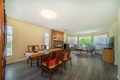 Breakfast Nook Photo of 14206 20 Avenue, Surrey, BC