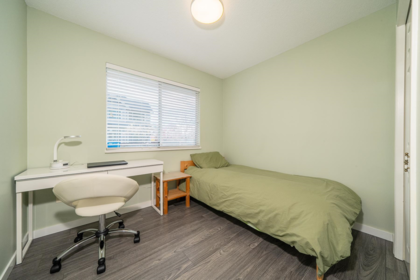 Hallway Photo of 14206 20 Avenue, Surrey, BC