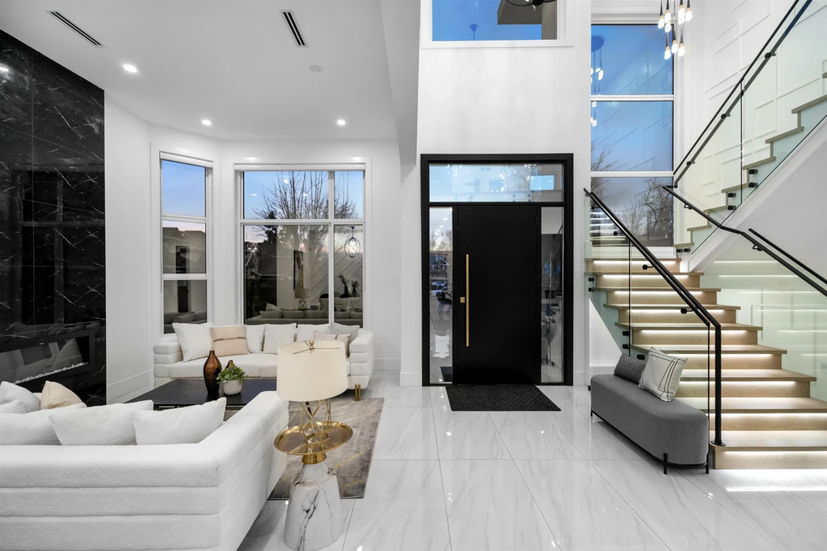 Living Room Photo of 18446 68a Avenue, Surrey, BC